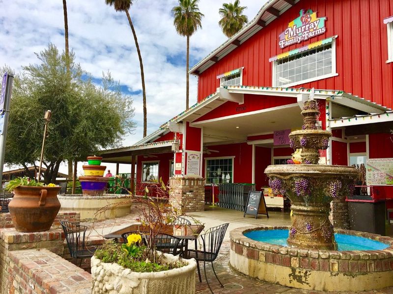 Murray Family Farms is a family-owned, bustling hub of recreational activities and farm-fresh produce in Bakersfield, California