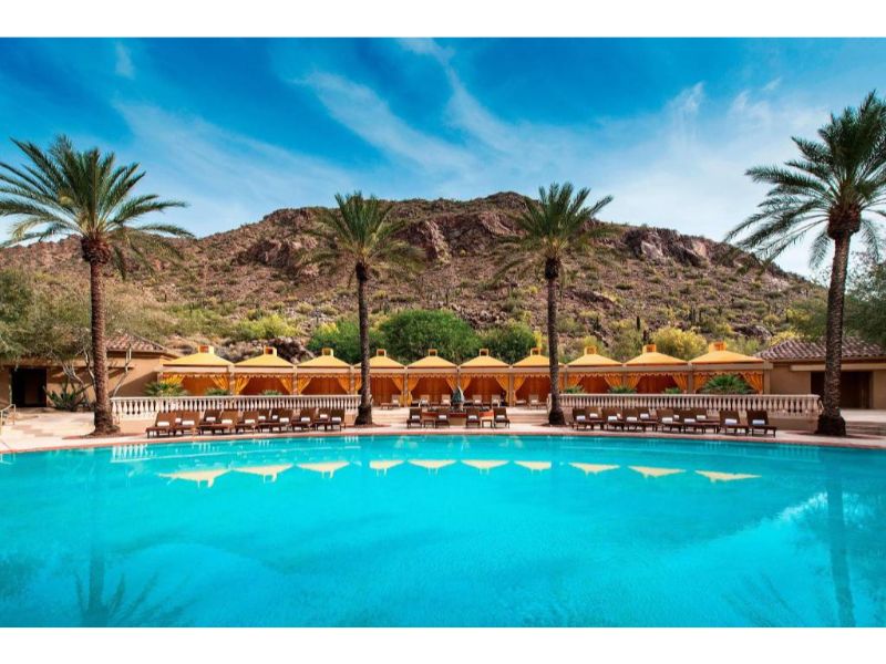 The Canyon Suites at The Phoenician natural beauty, and serene tranquility