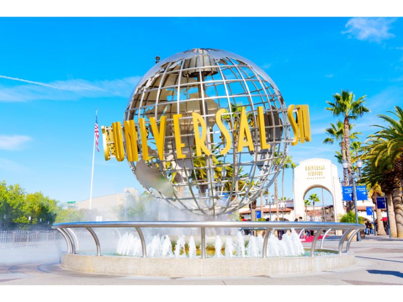 Universal Studios Hollywood is an exciting theme park that offers visitors thrilling rides, interactive shows, and great entertainment options.