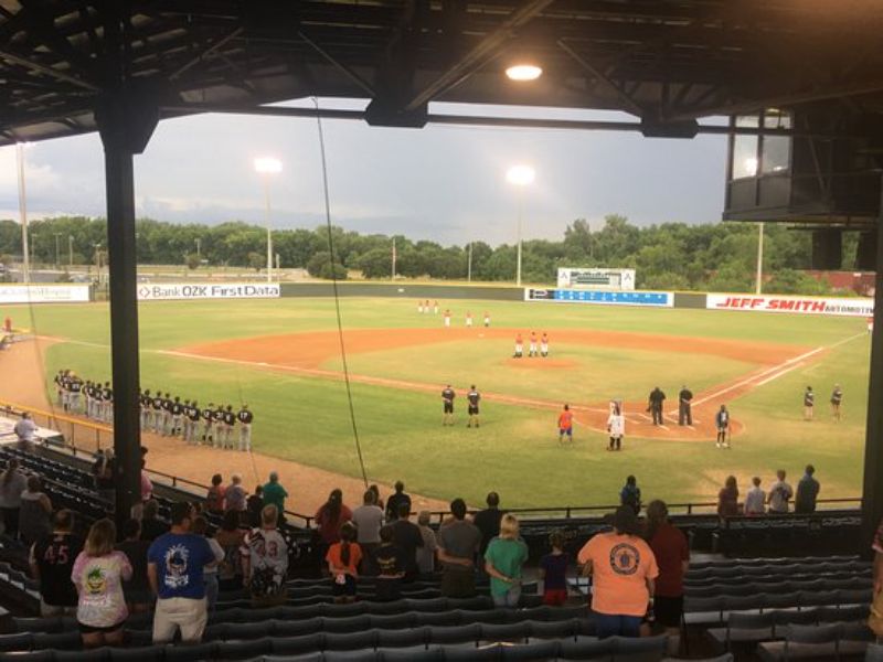 Sports fans will feel right at home in Macon. The city is home to several minor league teams, including the Macon Bacon baseball team and the Macon Mayhem hockey team.