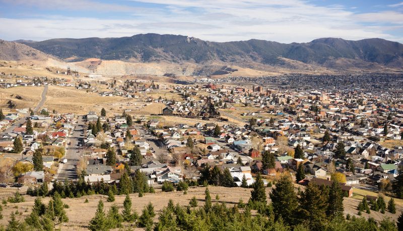 When you visit Butte, the historic district is a must-see. As you stroll down the sidewalks of this historic part of town, you'll find many shops and restaurants as well as an array of historical sites to check out.