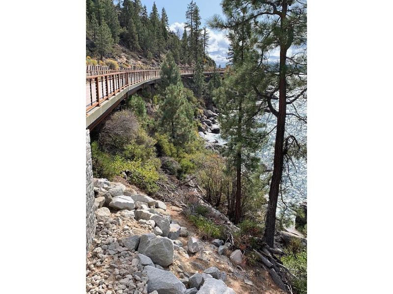 For those who prefer land-based activities during the summer months, Incline Village has plenty to offer, including mountain biking and hiking trails.