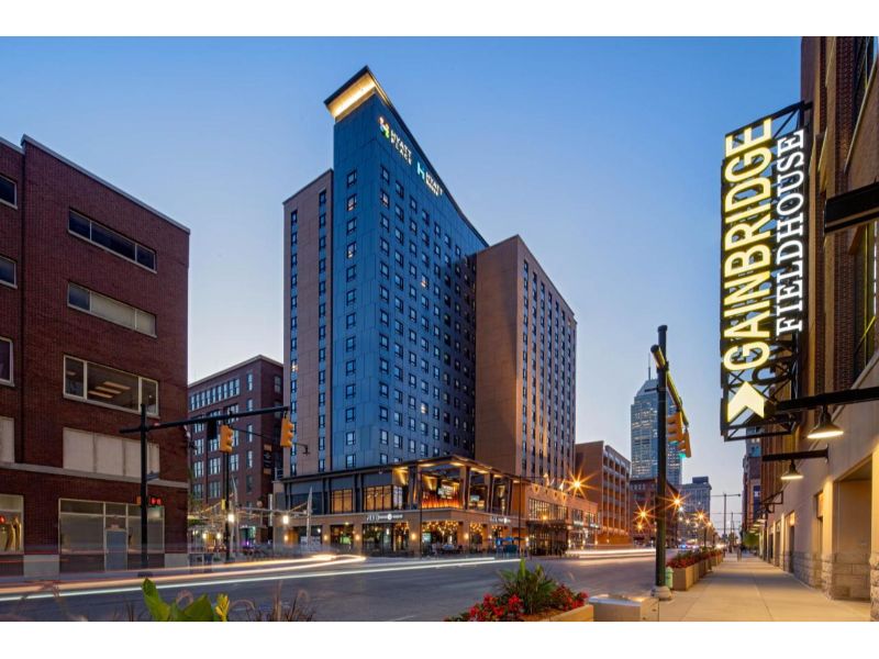 Hyatt Place Indianapolis / Downtown
