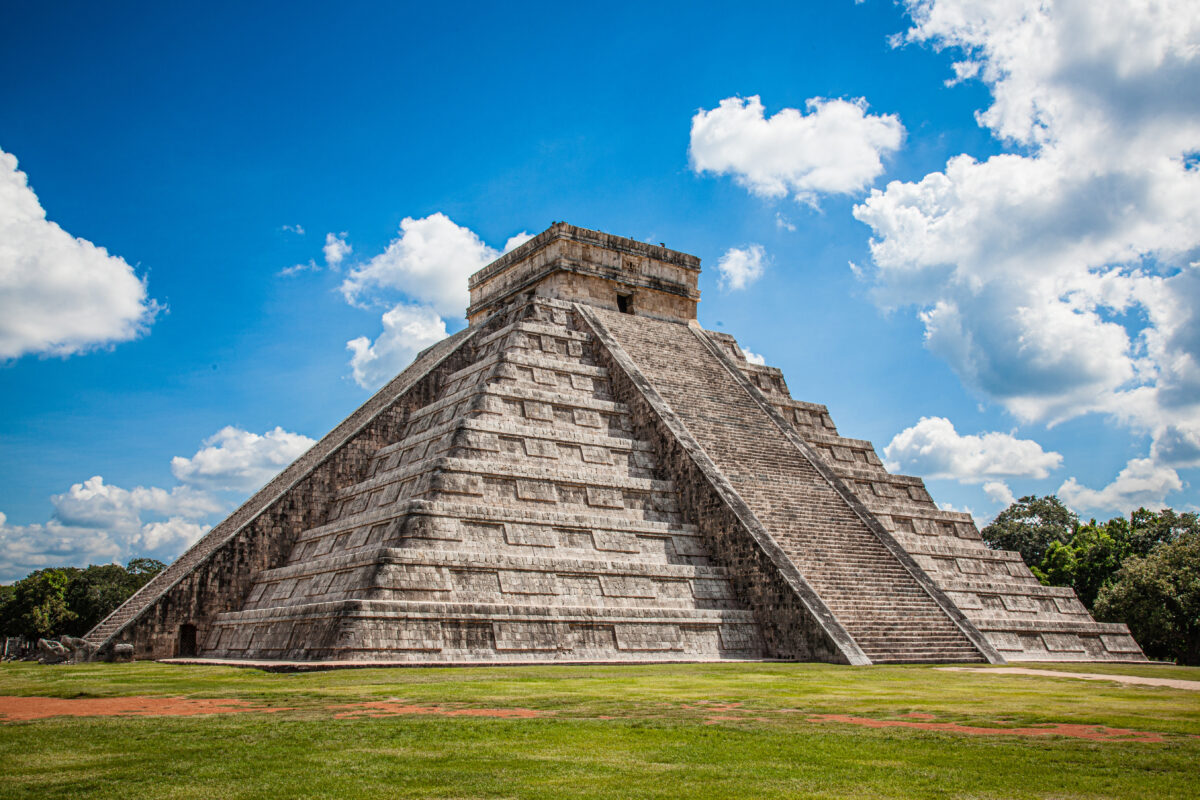 Pyramid Kukulkan, Chichen Itza, Mexico, Mayan archeological site