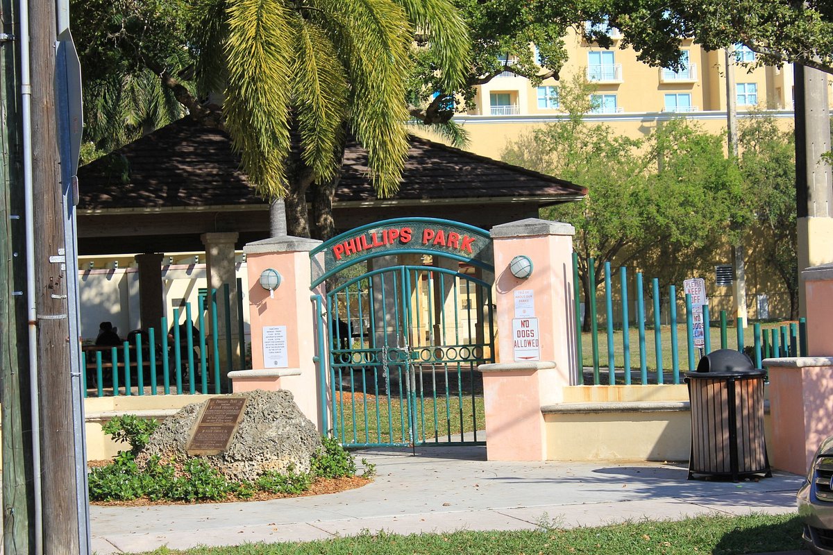 Phillips Park Entrance in Coral Gables 