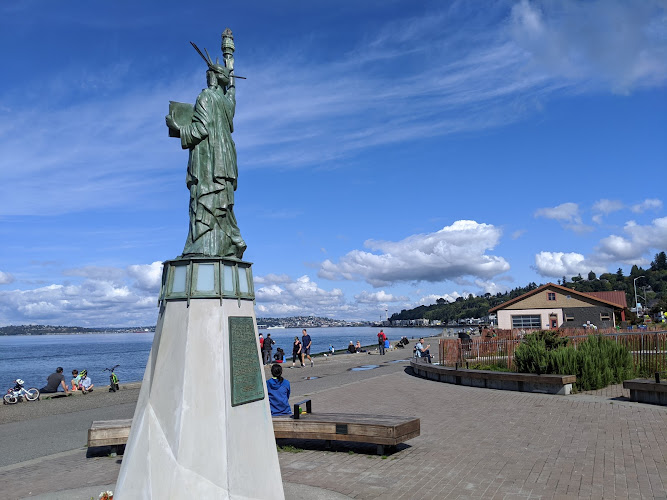 Alki Beach Park
