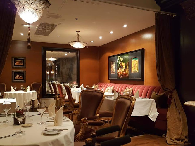 Bacchus Restaurant & Lounge