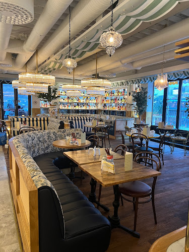 BASTA – Italiensk restaurang (Åhléns City)