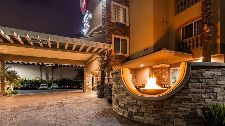Best Western Plus Oceanside Palms