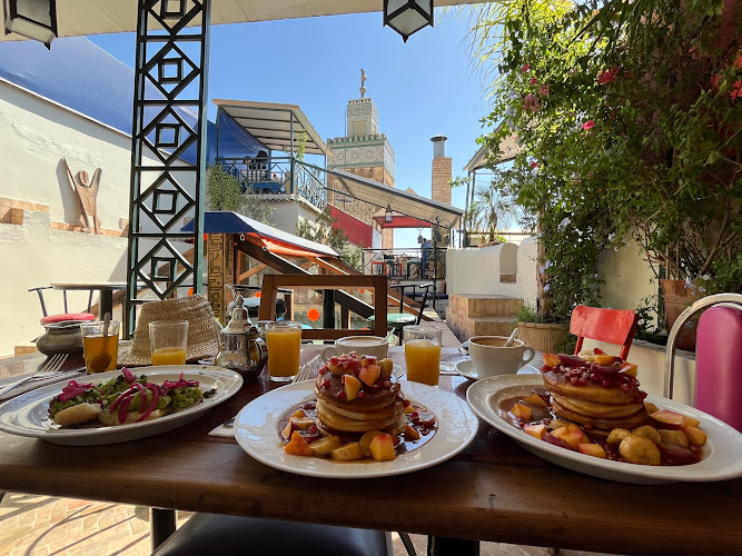 Cafe Clock