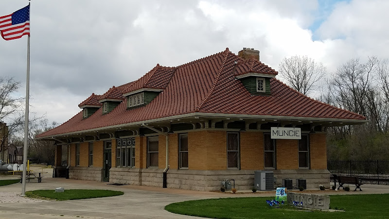 Cardinal Greenway Muncie Depot Trailhead