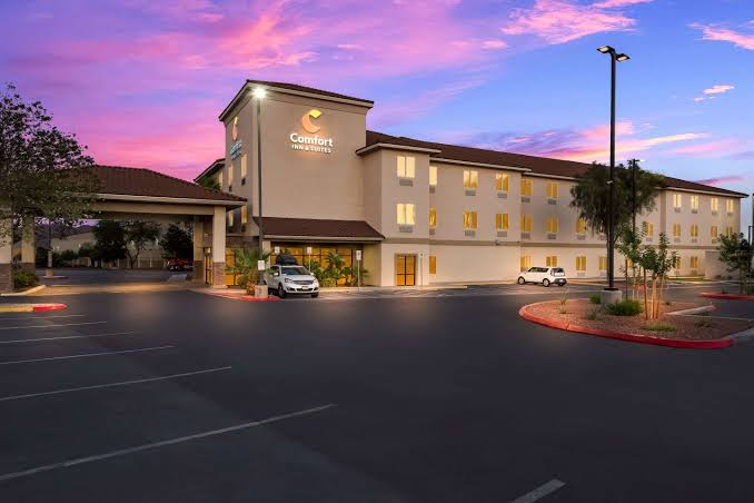 Comfort Inn & Suites Las Vegas – Nellis