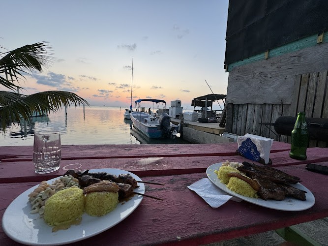 Dee N D’s Waterside Grill
