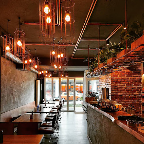 EASTERY Restaurant