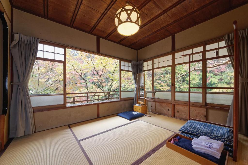 Room interior with room window nature view of Fukuzumiro