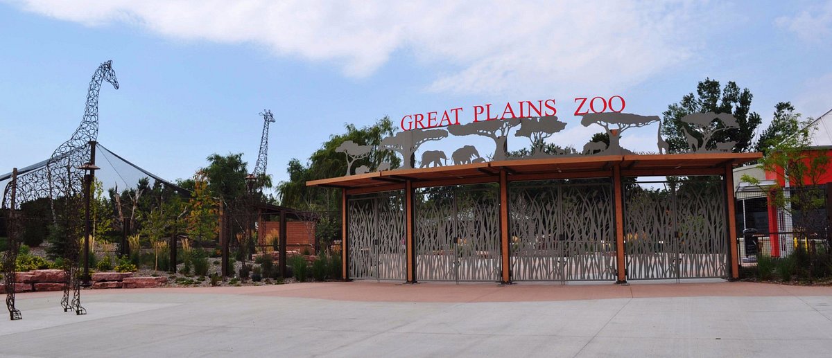 Entrance of Great Plains Zoo & Delbridge Museum of Natural History