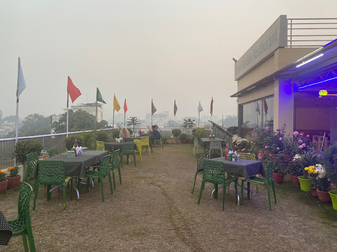 Green garden restaurant