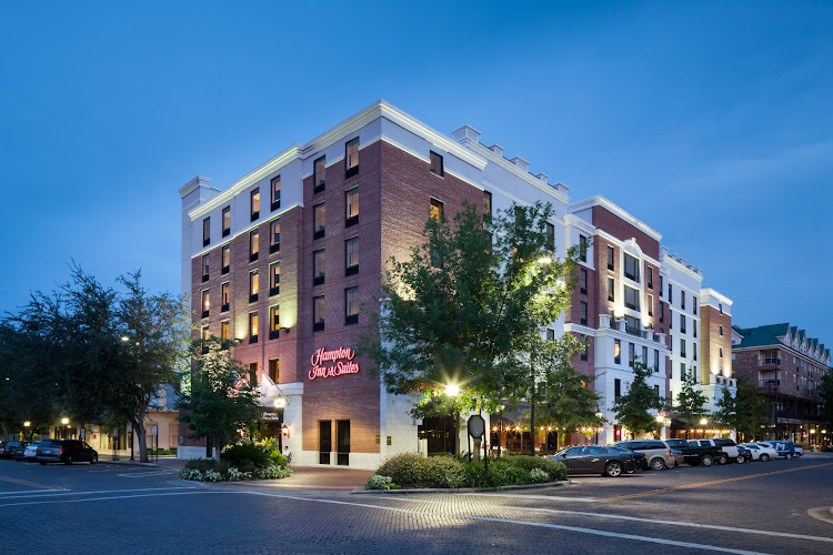 Hampton Inn & Suites Gainesville-Downtown
