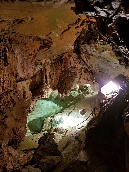 Discover the enchanting underground world of Indian Echo Caverns in Pennsylvania