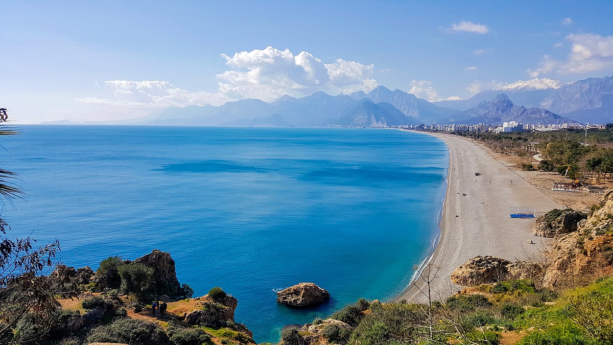 Konyaaltı Beach as seen from the nearby cliffs