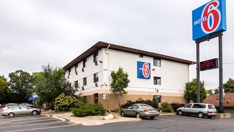 Motel 6 Saint Paul, MN – I-94