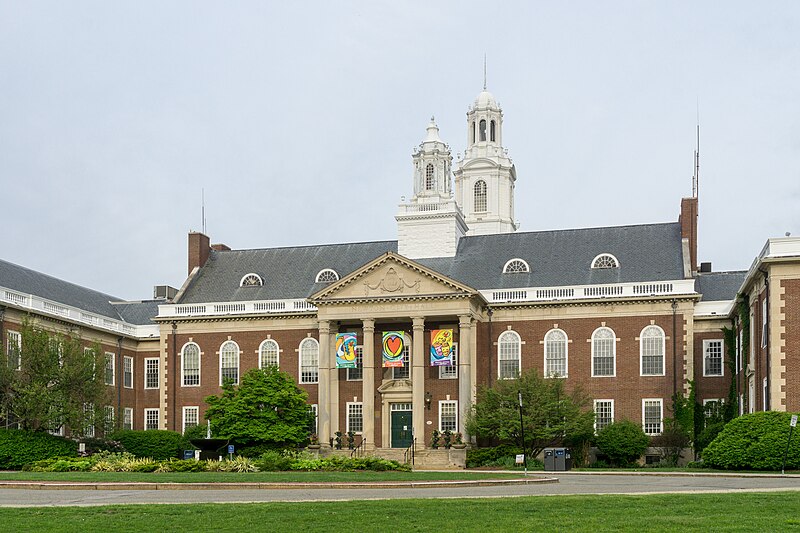 Best places to live in Massachusetts: Newton, Massachusetts, a picturesque suburb near Boston, boasts tree-lined streets, historic charm, and a blend of residential elegance and natural beauty.