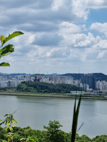Noeul Park