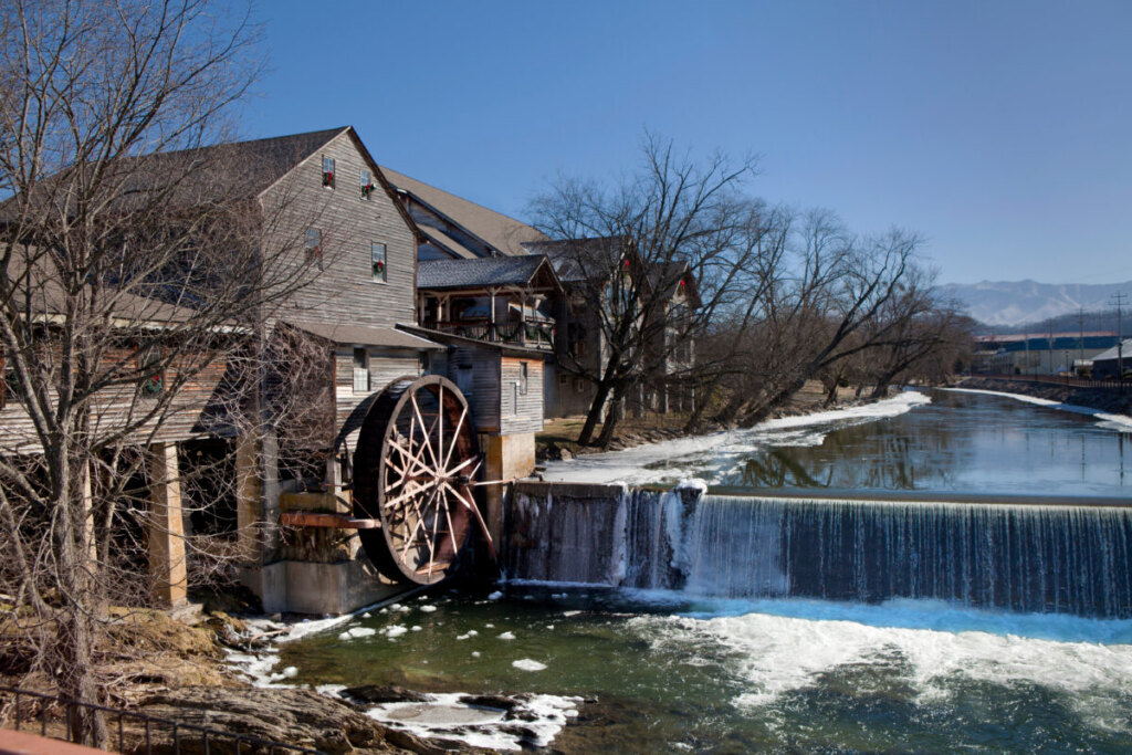 Pigeon Forge, Tennessee, with snow and ice during the winter
