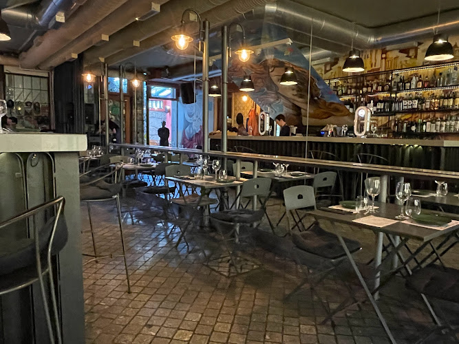 Rua Tapas Restaurant & Music Bar