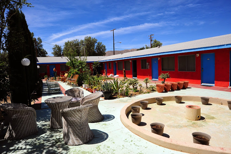 SAFARI MOTOR INN – JOSHUA TREE