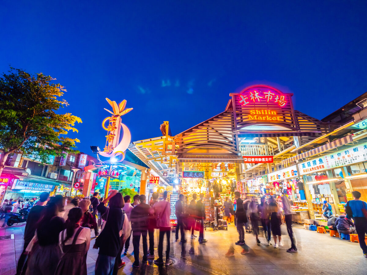 9 Mind-Blowing Street Food Experiences You Need to Try Before You Die