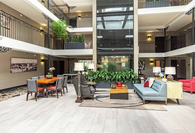 The Burgundy Hotel, Tapestry Collection By Hilton