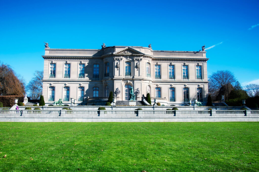 Front exterior of The Elms, Rhode Island