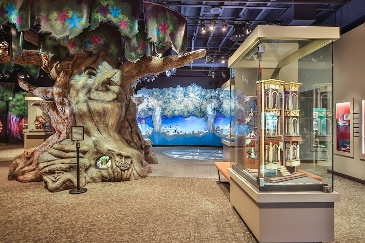 The Mini Time Machine Museum of Miniatures
