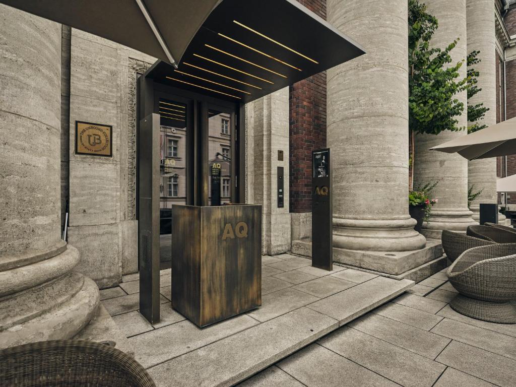 The Wellem – The Unbound Collection by Hyatt