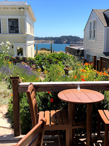 Trillium Cafe & Inn