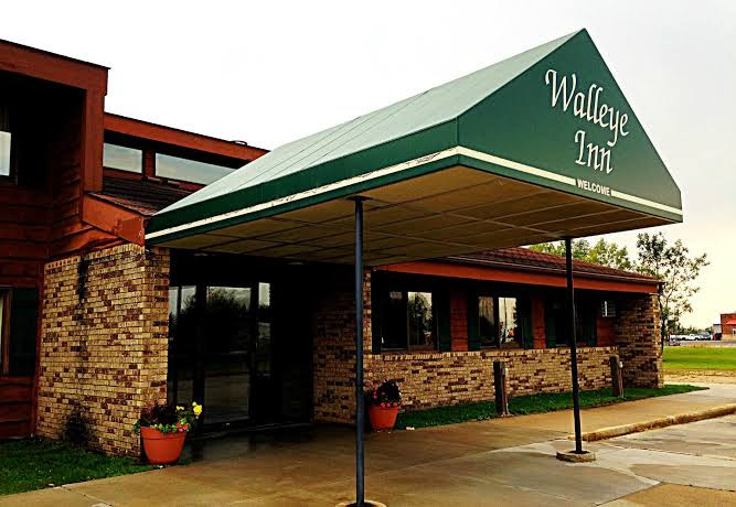 Walleye Inn Hotel